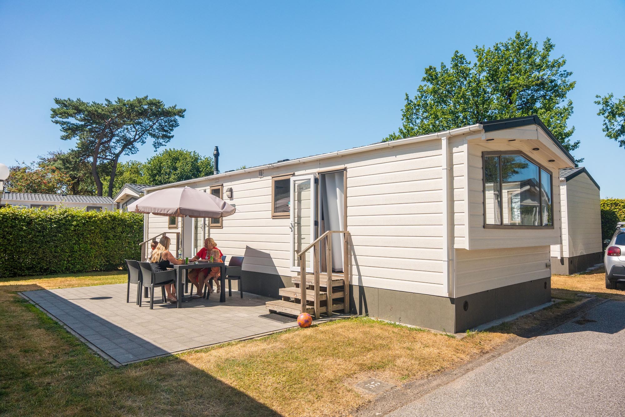 Gasten bij vakantiechalet Superieur de Luxe